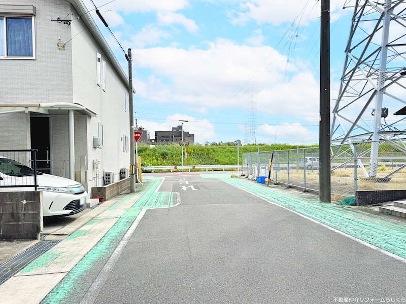 現地写真（前面道路含む現地写真）