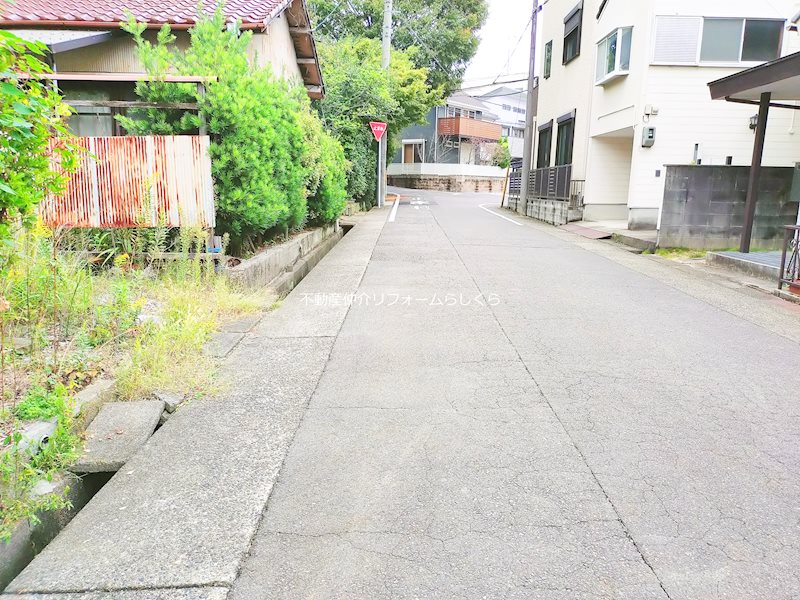 現地写真（前面道路含む現地写真）