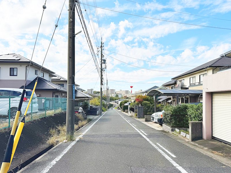 現地写真（前面道路含む現地写真）