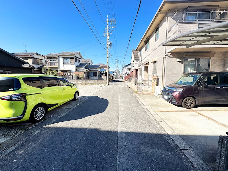 現地写真（前面道路含む現地写真）