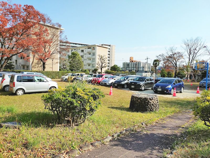 共用部写真（駐車場）