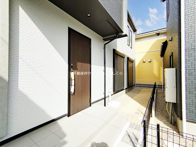 現地写真（玄関）