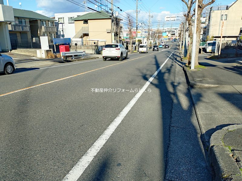 現地写真（前面道路含む現地写真）