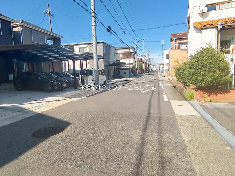 現地写真（前面道路含む現地写真）