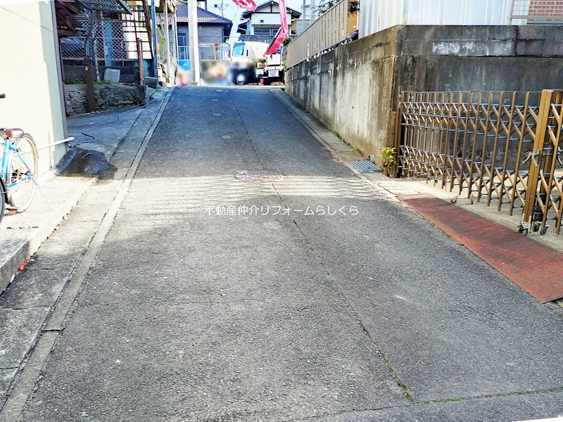 現地写真（前面道路含む現地写真）