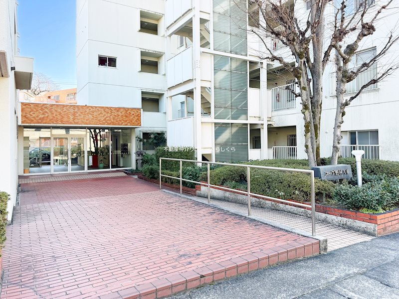 共用部写真（エントランス）