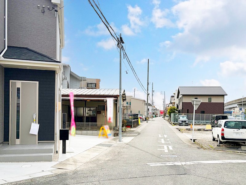 現地写真（前面道路含む現地写真）