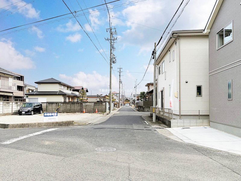 現地写真（前面道路含む現地写真）