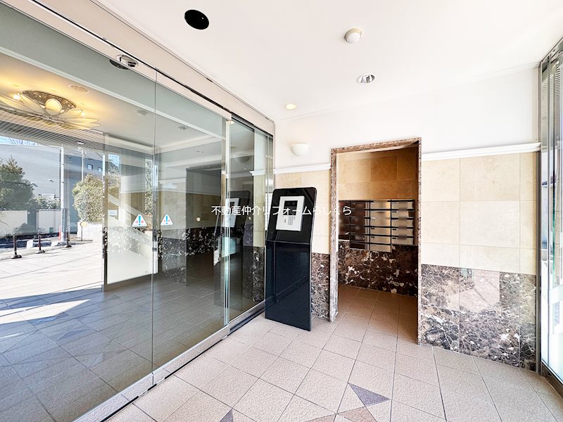 共用部写真（エントランス）