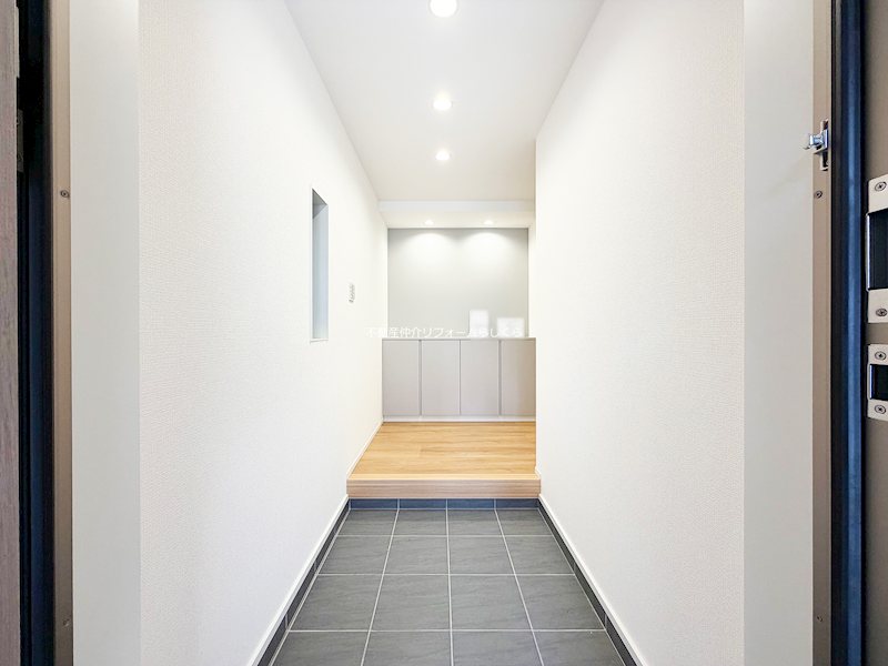 現地写真（玄関）