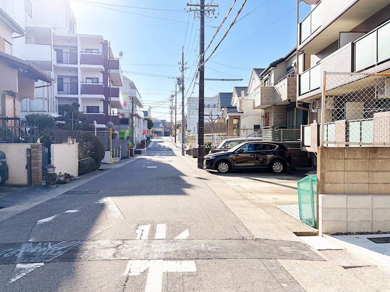 現地写真（前面道路含む現地写真）