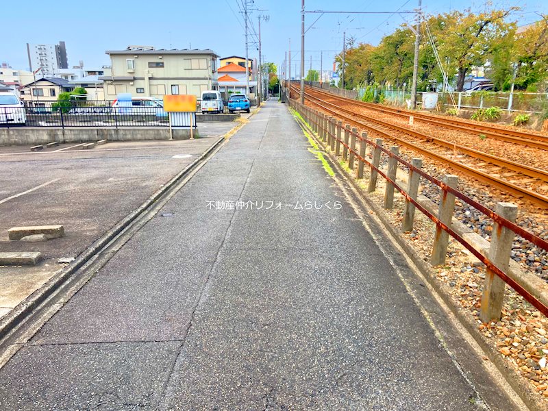 現地写真（前面道路含む現地写真）