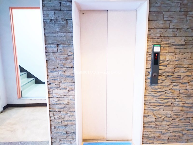 共用部写真（エントランス）