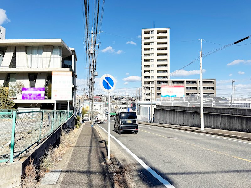 現地写真（前面道路含む現地写真）