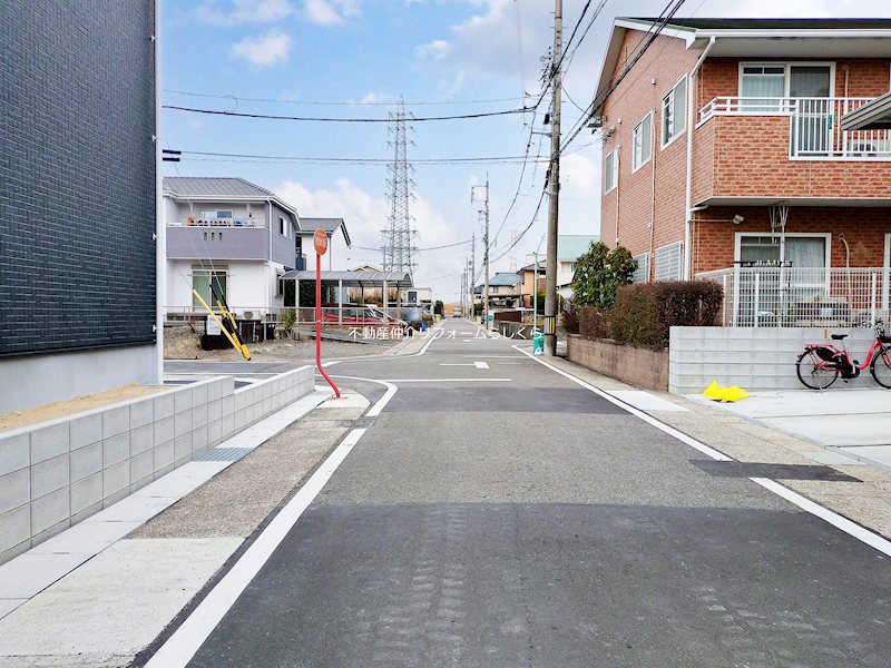 現地写真（前面道路含む現地写真）