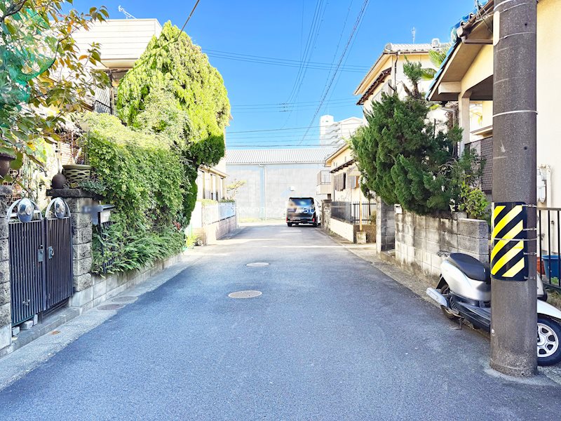 現地写真（前面道路含む現地写真）