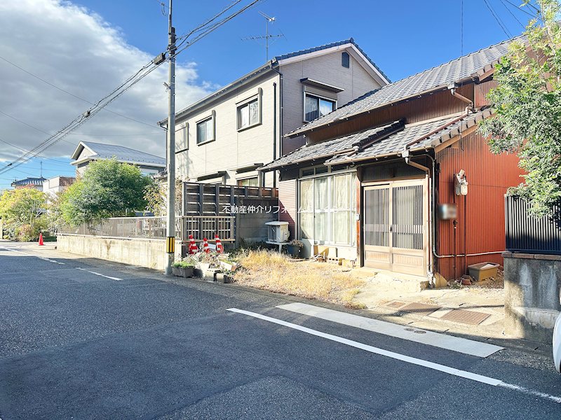 現地写真（前面道路含む現地写真）