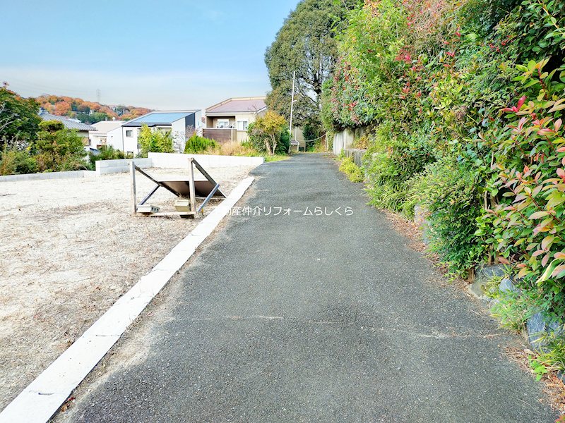 現地写真（前面道路含む現地写真）