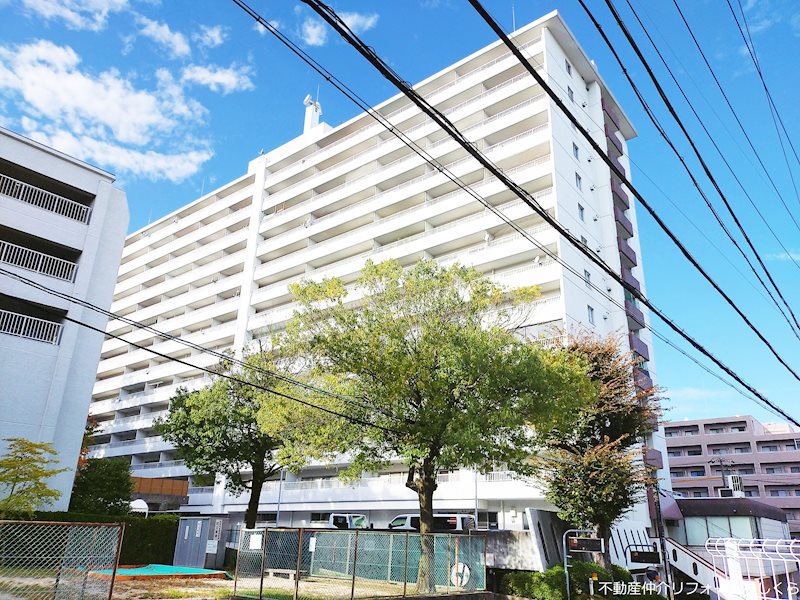 虹ケ丘マンション本館