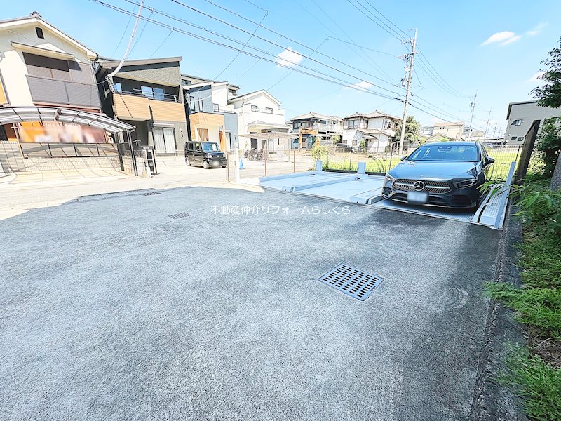 共用部写真（駐車場）