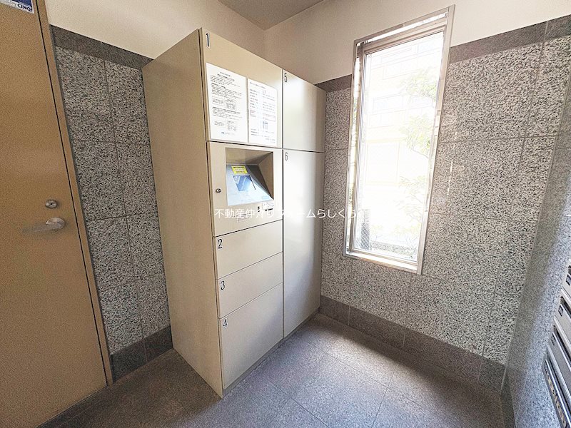 共用部写真（エントランス）