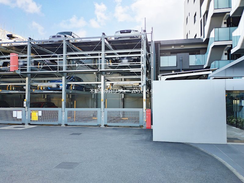 共用部写真（駐車場）