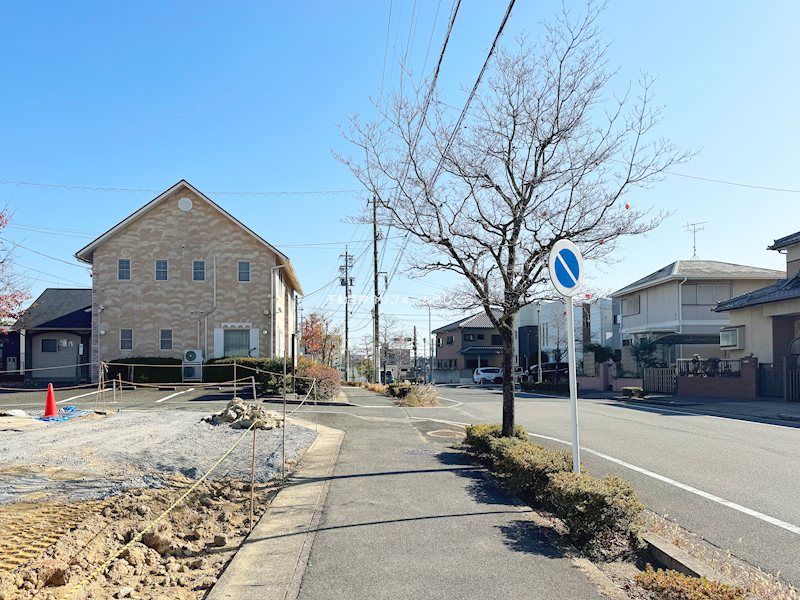 現地写真（前面道路含む現地写真）