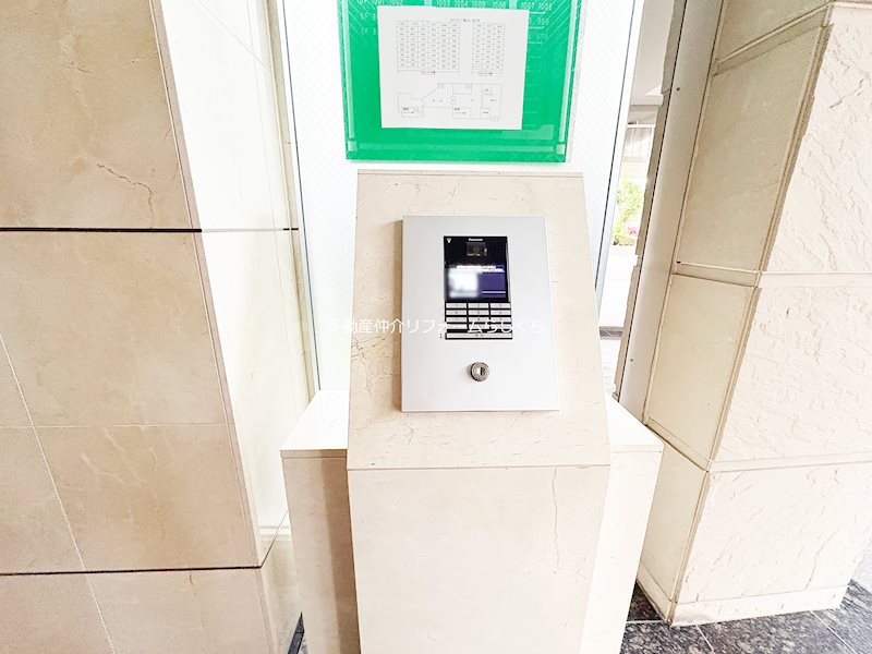 共用部写真（エントランス）