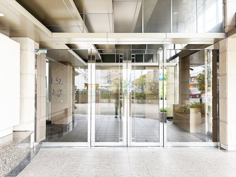 共用部写真（エントランス）