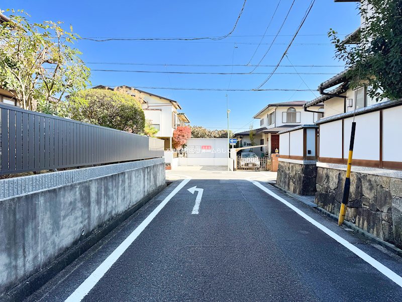 現地写真（前面道路含む現地写真）