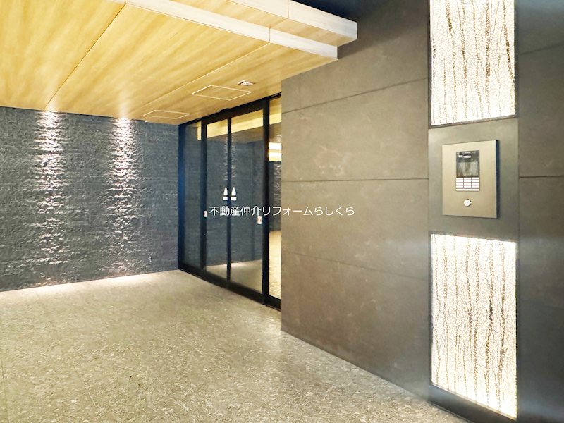 共用部写真（エントランス）