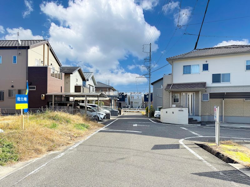 現地写真（前面道路含む現地写真）