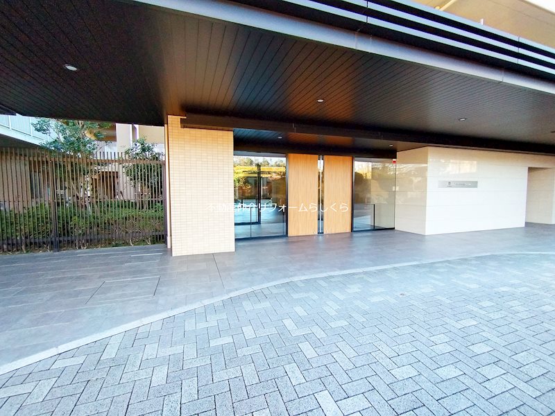 共用部写真（エントランス）