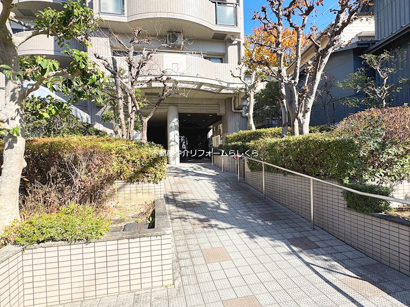 共用部写真（エントランス）