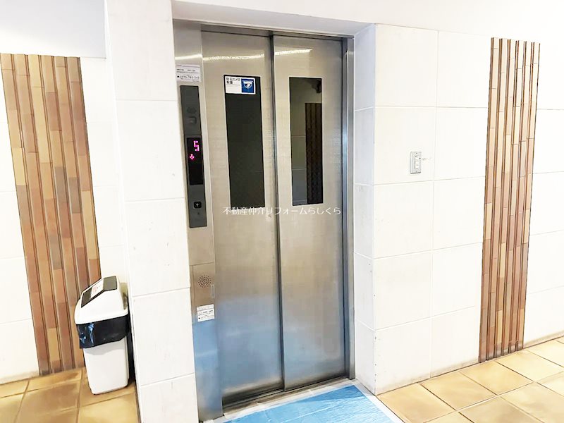 共用部写真（エントランス）