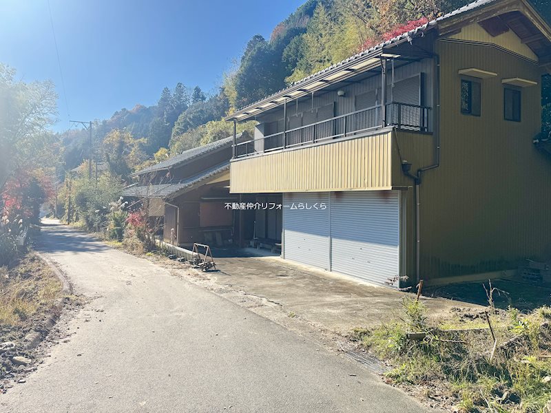 現地写真（前面道路含む現地写真）