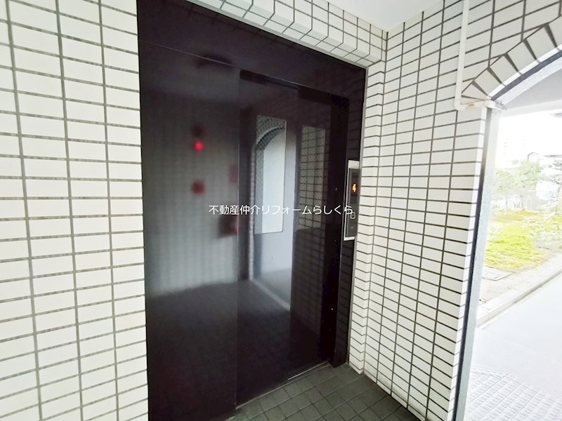 共用部写真（エントランス）