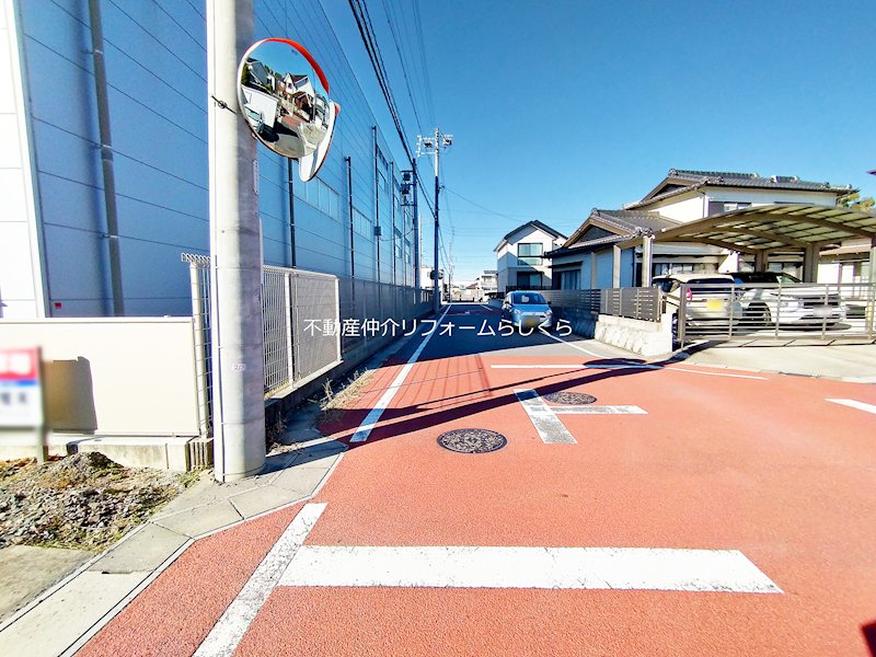 現地写真（前面道路含む現地写真）