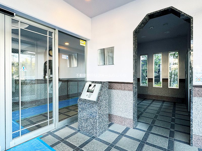 共用部写真（エントランス）