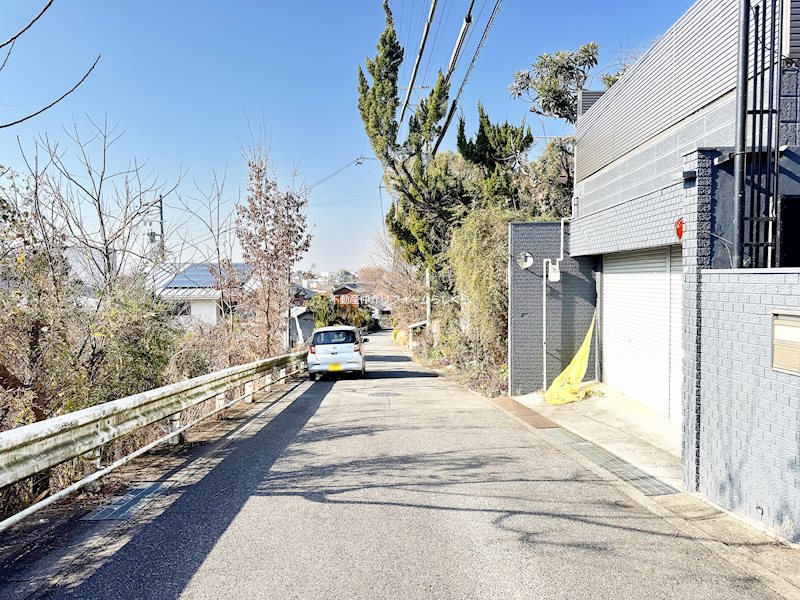 現地写真（前面道路含む現地写真）