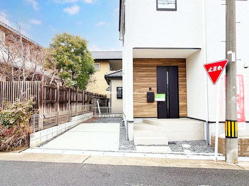 現地写真（玄関）