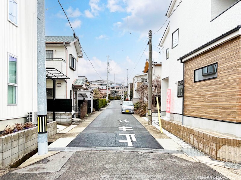 現地写真（前面道路含む現地写真）