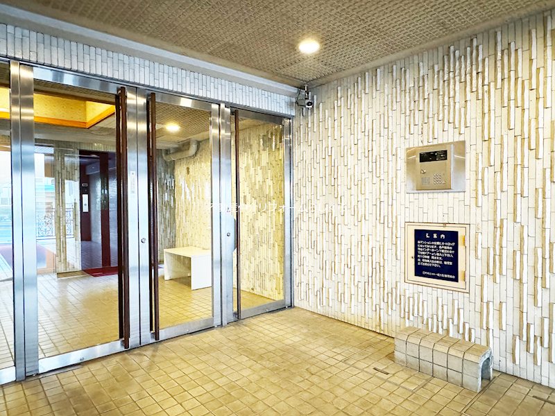 共用部写真（エントランス）