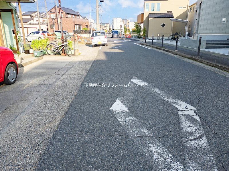現地写真（前面道路含む現地写真）