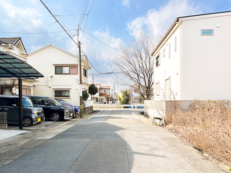 現地写真（前面道路含む現地写真）