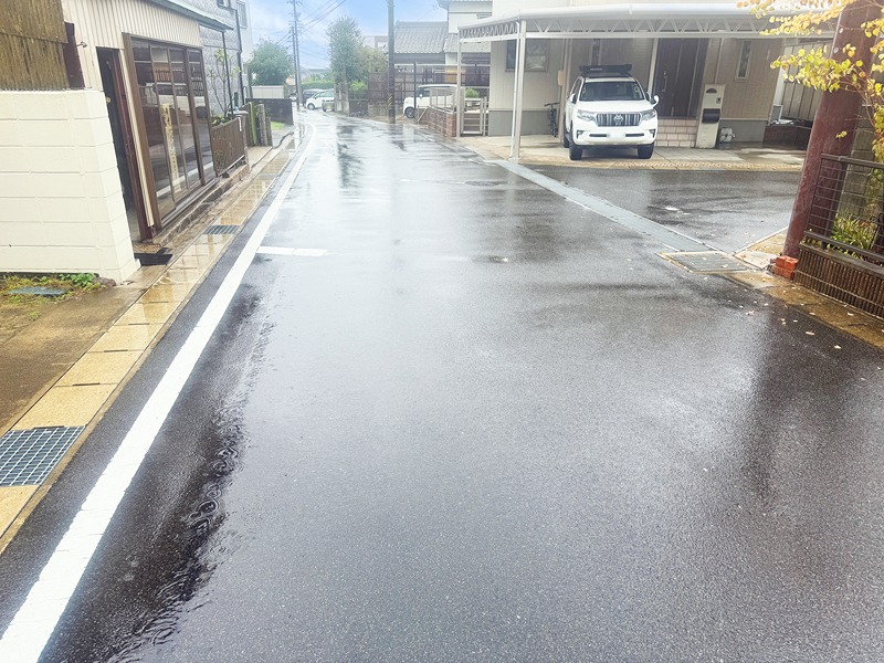 現地写真（前面道路含む現地写真）