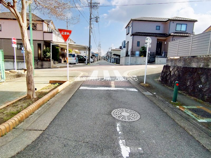 現地写真（前面道路含む現地写真）