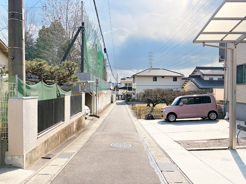 現地写真（前面道路含む現地写真）