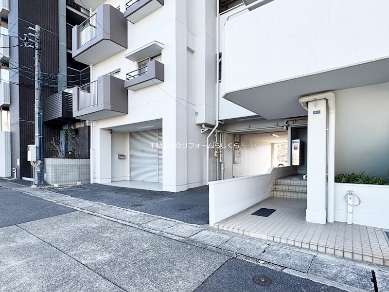 共用部写真（エントランス）