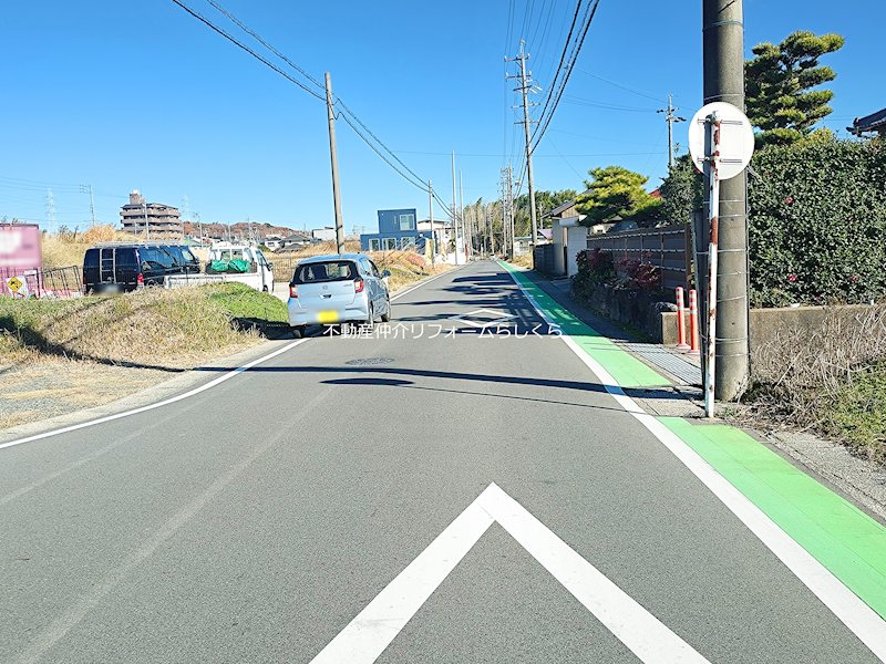 現地写真（前面道路含む現地写真）